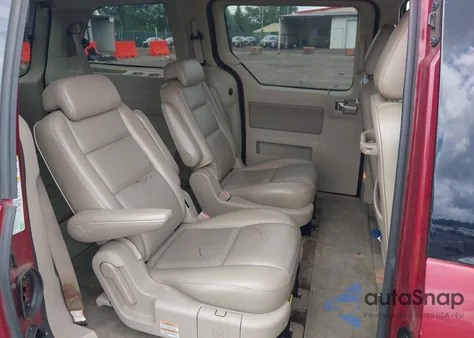 2004 Ford Freestar Limited z USA, uszkodzony, nr VIN 2FMDA58214BB18639